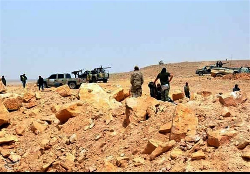 آزادسازی کامل جاده «تدمر-دمشق» ؛ استراتژی ارتش برای محاصره داعش در صحرای سوریه + تصاویر اختصاصی