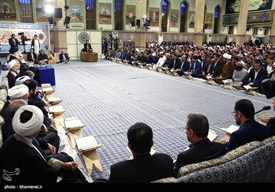 Int’l Quran Competition Participants Meet with Ayatollah Khamenei 