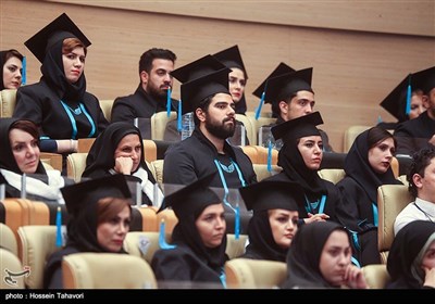 جشن فارغ التحصیلی دانشجویان دانشگاه تهران - کیش
