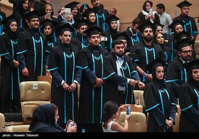 جشن فارغ التحصیلی دانشجویان دانشگاه تهران - کیش