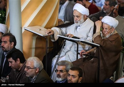 حجت‌الاسلام محسن قرائتی رئیس ستاد اقامه نماز در نماز جمعه تهران