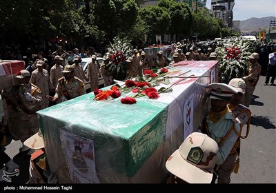 تشییع پیکر پاک 6 شهید حادثه تروریستی در مشهد