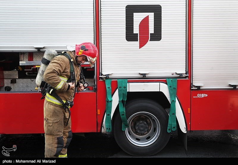 آتش سوزی در پاساژ مهستان تهران