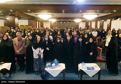 مؤتمر نسائی مؤید للمرشح حسن روحانی