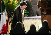 حجت‌الاسلام رئیسی به مقام شامخ شهدای قزوین ادای احترام کرد