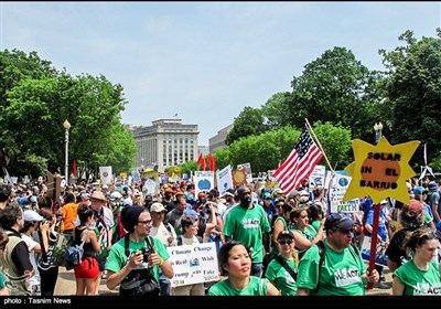 تظاهرات هزاران آمریکایی در مقابل کاخ سفید