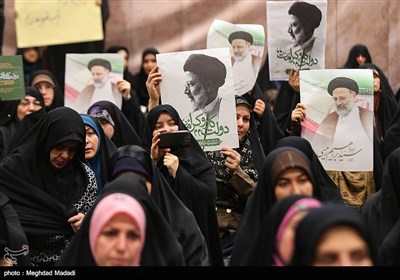 Iranian Presidential Candidate Raisi Holds Campaign Meeting in Zanjan