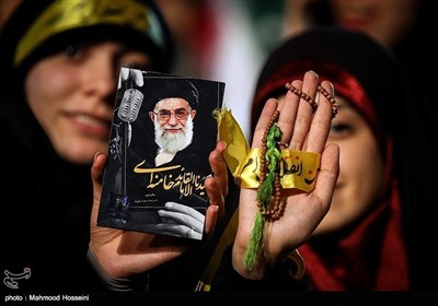 آیت الله رئیسی کی حامیون کی تهران مین پهلی انتخاباتی کمپین