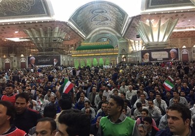 اعتراض شدید کارگران حین سخنرانی روحانی