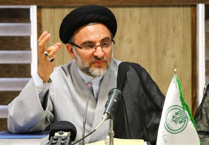 تهران| روحانیون باید محور فعالیت‌های فرهنگی در شهر و روستا باشند