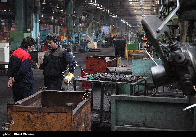 11 میلیون ایرانی خدماتی‌اند