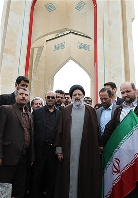 Iranian Presidential Hopeful Raisi Continues Campaign Trail in Hamedan