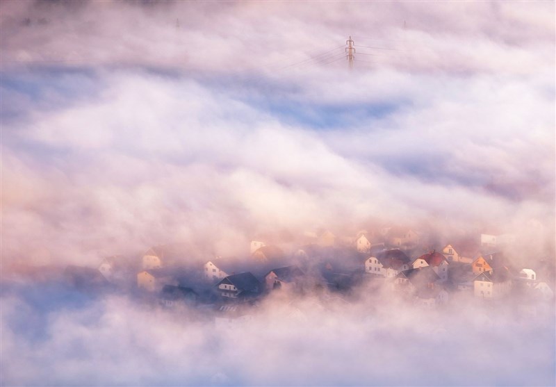 دهکده مه‌آلود در عکس روز نشنال جئوگرافیک