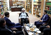 امام جمعه بوشهر در دیدار با اعضای پارس جنوبی: با تیم بومی در لیگ برتر شرکت کنید