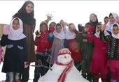 1100 دانش‌آموز بیجاری در دامان پُر مِهر «ثریا» / معلمی با عطر مادری