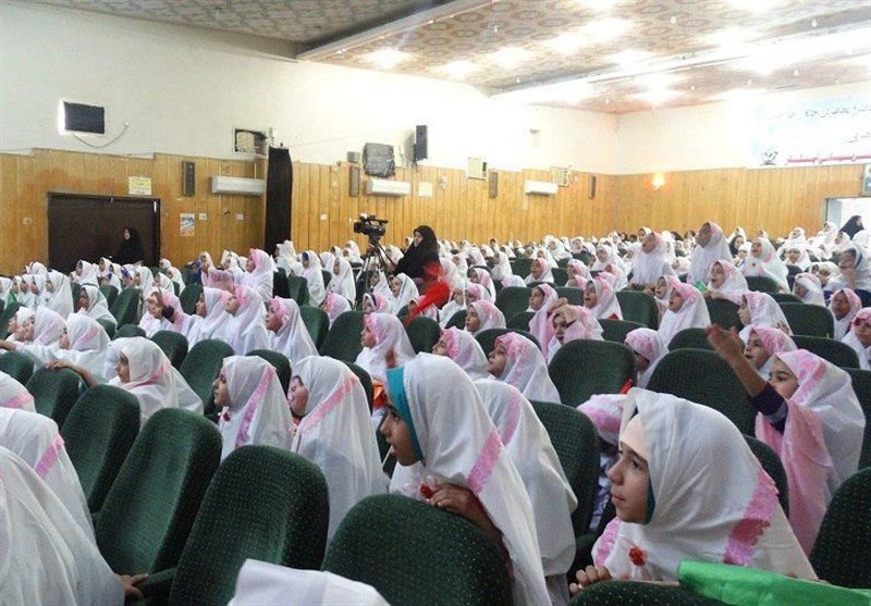 جشن تکلیف برای 12 هزار دانش آموز استان خراسان جنوبی برگزار شد