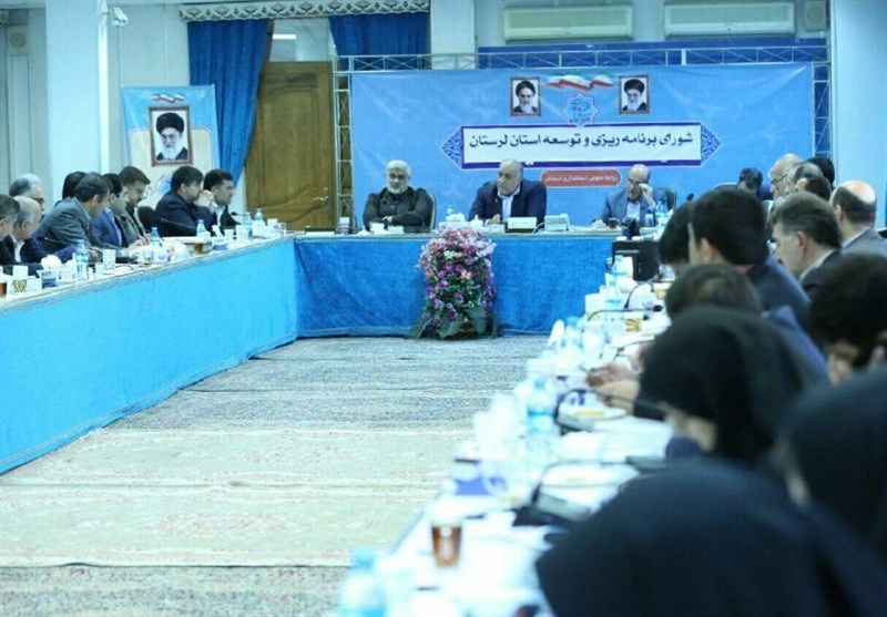 طرح توسعه پایدار منظومه روستایی بخش ززوماهرو الیگودرز بررسی شد