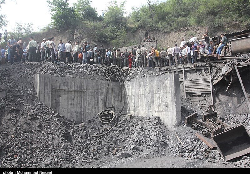 ‌‌آمار ضد‌و‌نقیض مسئولان از مفقودشدگان معدن‌/خانواده‎ها‌ اسامی 24 معدن‎کار مفقود را ‌اعلام کردند