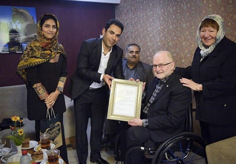 بالاترین نشان رئیس کمیته بین‌المللی پارالمپیک به خانواده گلبارنژاد اعطا شد