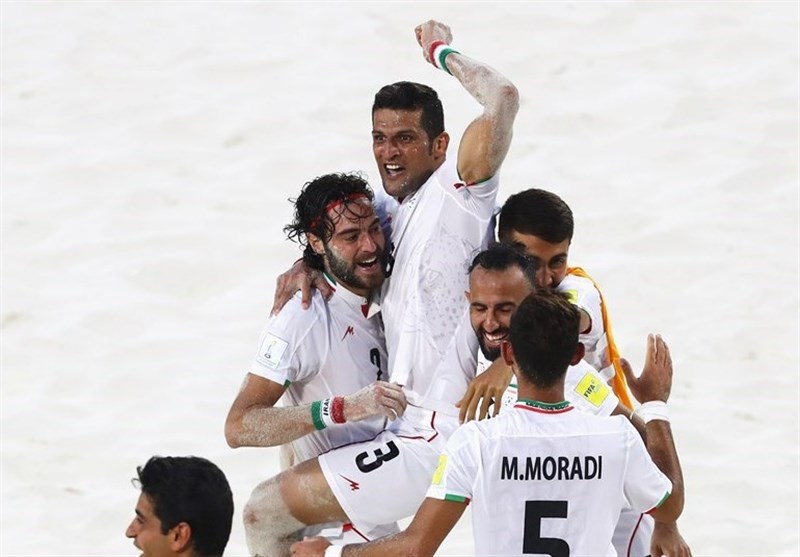 جام بین قاره‌ای فوتبال ساحلی| ایران تاهیتی را هم شکست داد/ صعود ساحلی‌بازان به نیمه نهایی