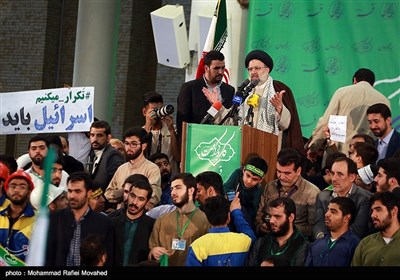 Iranian Presidential Candidate Raisi Continue Campaign Meetings in Qom