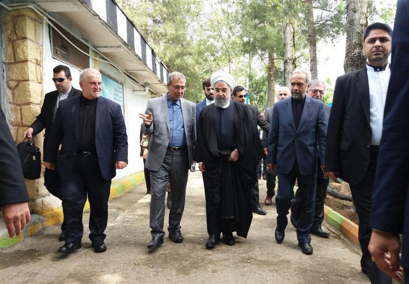 روحانی در پادگان نوده با خانواده‌های جان‎باختگان معدن آزادشهر دیدار کرد-  اخبار استانها تسنیم | Tasnim