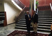 ملاقات ظریف با مشاور امنیت ملی افغانستان