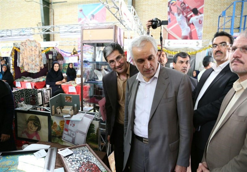 نخستین بازارچه دانش‌آموزان کارآفرین خراسان شمالی افتتاح شد‌