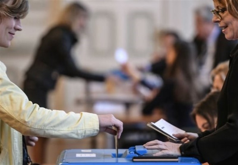 Polls Open in France for Second Round of Parliamentary Elections