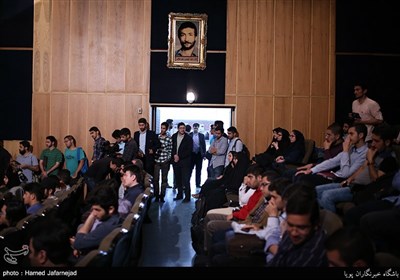 سخنرانی مصطفی میرسلیم در دانشگاه تهران