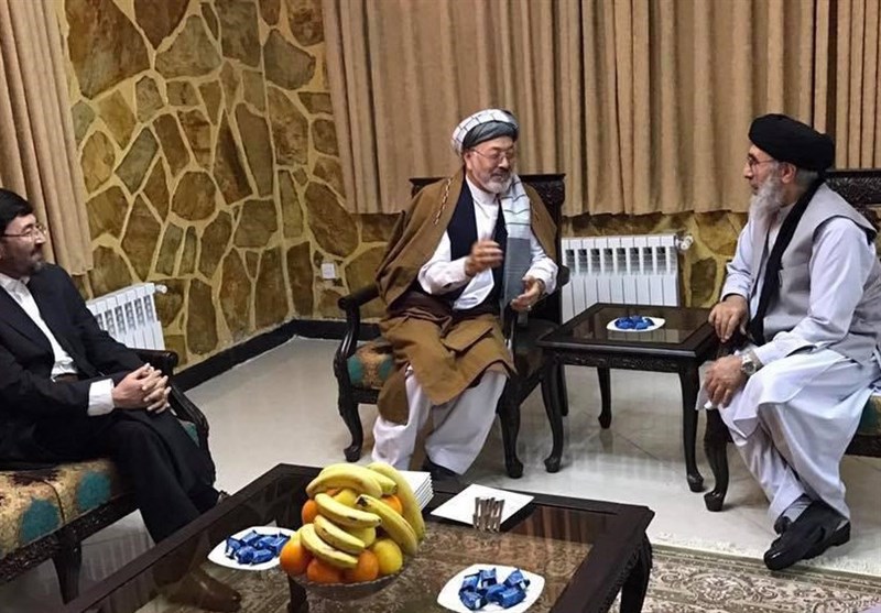دیدار «کریم خلیلی» با حکمتیار، آغاز رایزنی‌های حزب اسلامی با رهبران جهادی افغانستان