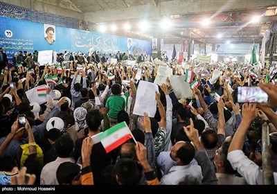 People Greet Presidential Candidate Raisi in Ahwaz