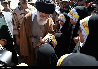 امام خامنہ ای کی کیڈٹس پاسنگ آوٹ پریڈ می ں شرکت