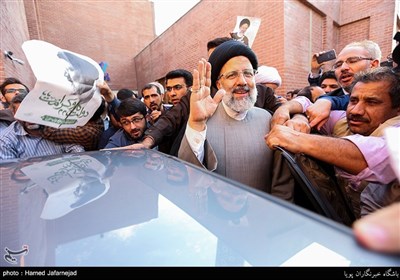 حجت‌الاسلام سید ابراهیم رئیسی کاندیدای دوازدهمین دوره انتخابات ریاست جمهوری
