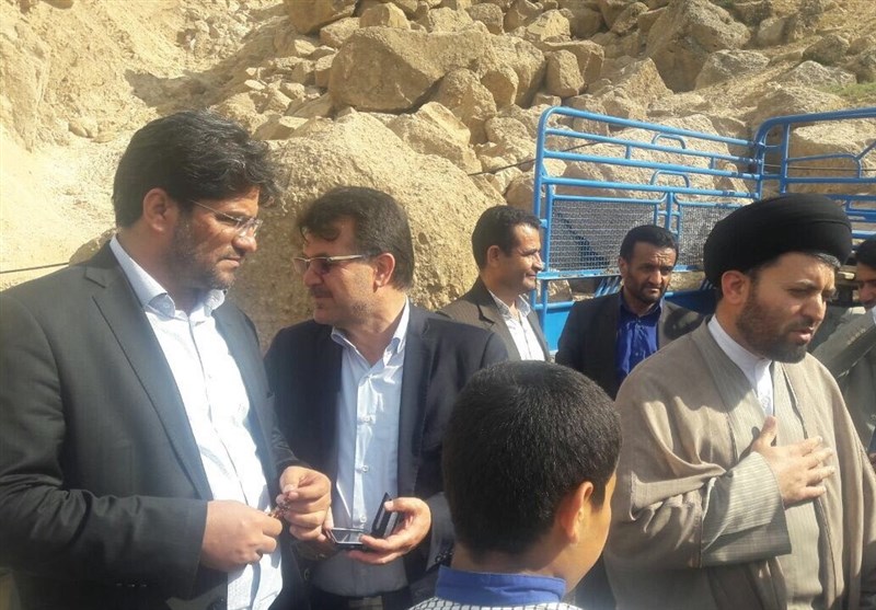 رئیس ستاد انتخاباتی رئیسی در چهارمحال و بختیاری از منطقه سیل‌زده لردگان بازدید کرد