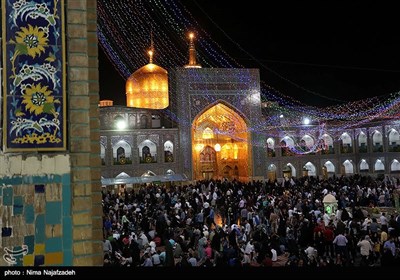 بالصور.. لیلة الاحتفال بمیلاد الامام المهدی (عج)