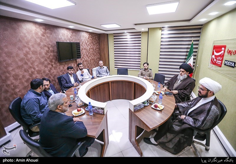 بازدید حجت الاسلام مومنی از باشگاه خبرنگاران پویا