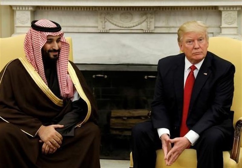 ترامپ امیدوار است سفر به عربستان نگاه‌ها را از بحران‌های کاخ سفید منحرف کند