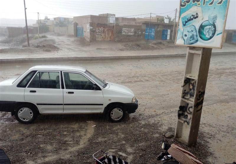 بارش باران و رعد و برق در مناطق شمالی و غربی کشور