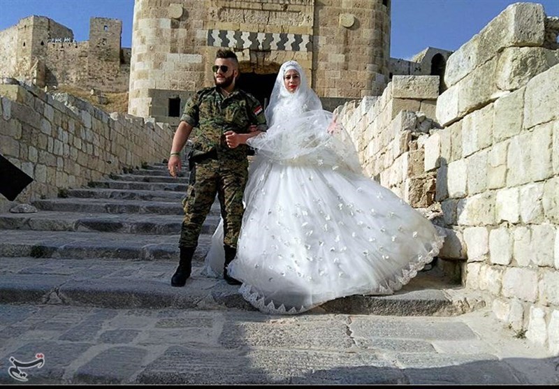 جشن عروسی 30 سرباز ارتش سوریه در مقابل قلعه تاریخی «حلب» + تصاویر و فیلم