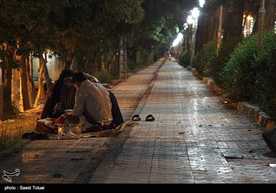 زندگی شبانه مردم بجنورد پس از زلزله