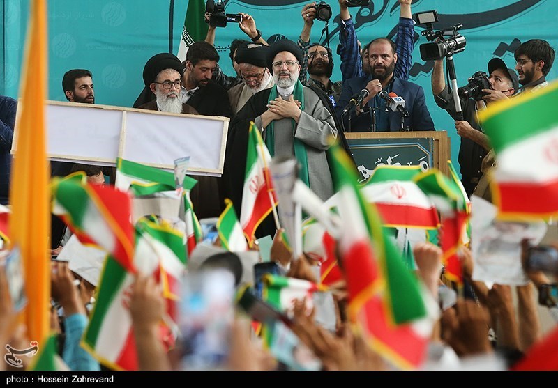 Iran’s Raisi Calls Qalibaf’s Move to Quit Presidential Race ‘Revolutionary’