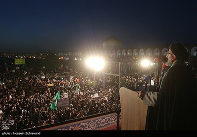 Presidential Candidate Raisi Continues Electioneering in Isfahan