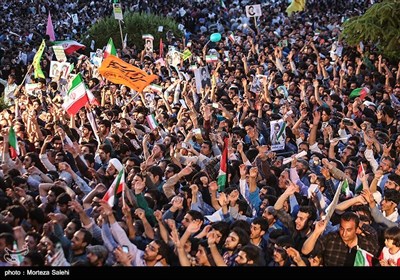 Presidential Candidate Raisi Continues Electioneering in Isfahan