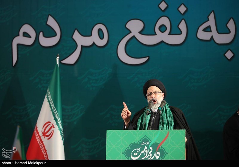 رئیسی: شما که پول نداشتید از کجا شب انتخابات خرج می‌کنید؟/آقای روحانی! شما نمی‌توانید + تصاویر و فیلم