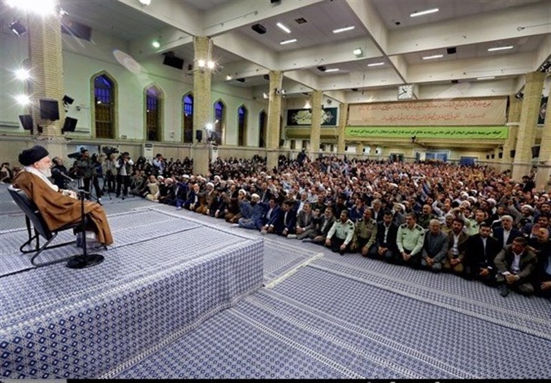 اقشار مختلف مردم با امام خامنه‌ای دیدار کردند