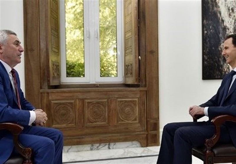 دیدار مشاور امنیت ملی عراق با بشار اسد/ پیام العبادی برای اسد
