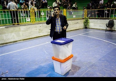 توزیع صندوق های رای در همدان