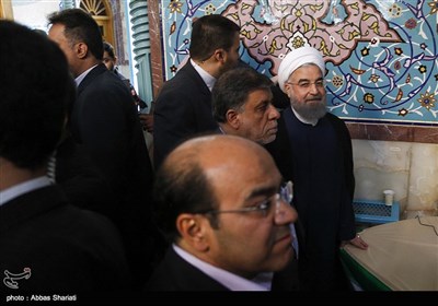 حضور حسن روحانی نامزد دوازدهمین دوره انتخابات ریاست جمهوری پای صندوق رای