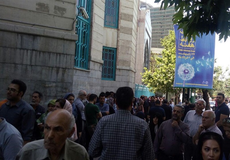 رویترز: انتخابات ایران با صف‌های طولانی رأی‌دهندگان آغاز شد